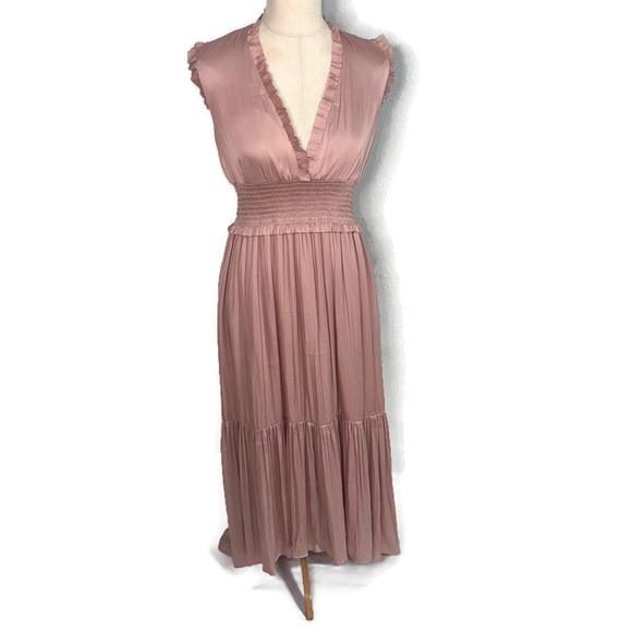 Banana Republic Dresses & Skirts - Banana Republic Silky Dress Pink Size 4